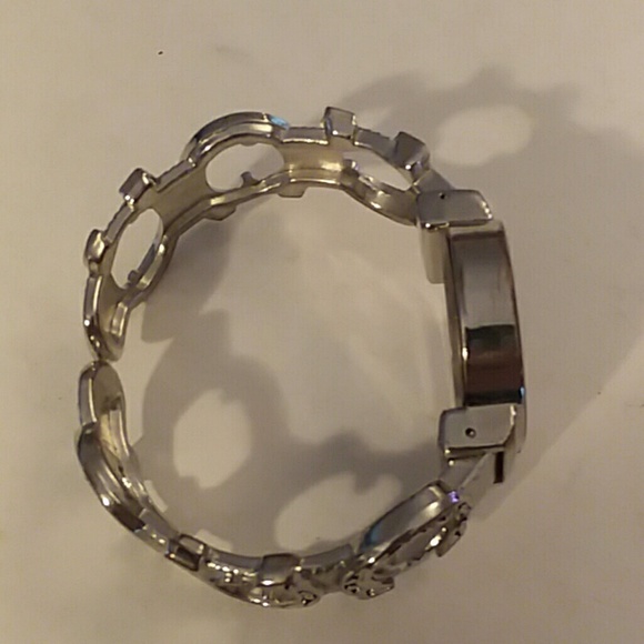 Geneva Elite Indianapolis Colts Watch - Picture 2 of 8